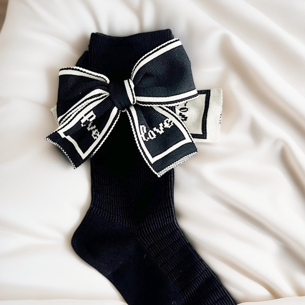Black White Contrast Bow Text Socks