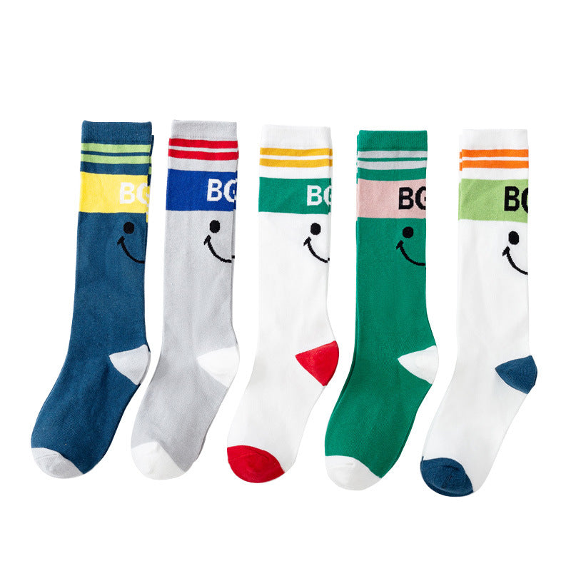 زجاجة مياه صغيرة وأنيقة على شكل دب باندا بني مع حزام