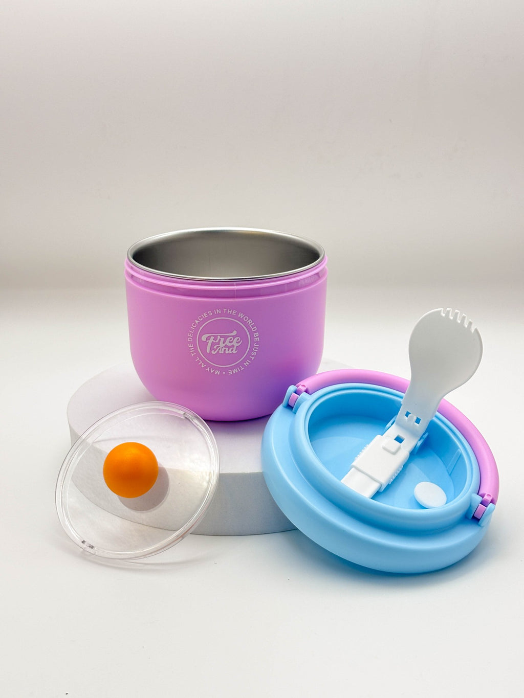 زجاجة مياه صغيرة وأنيقة على شكل دب باندا بني مع حزام