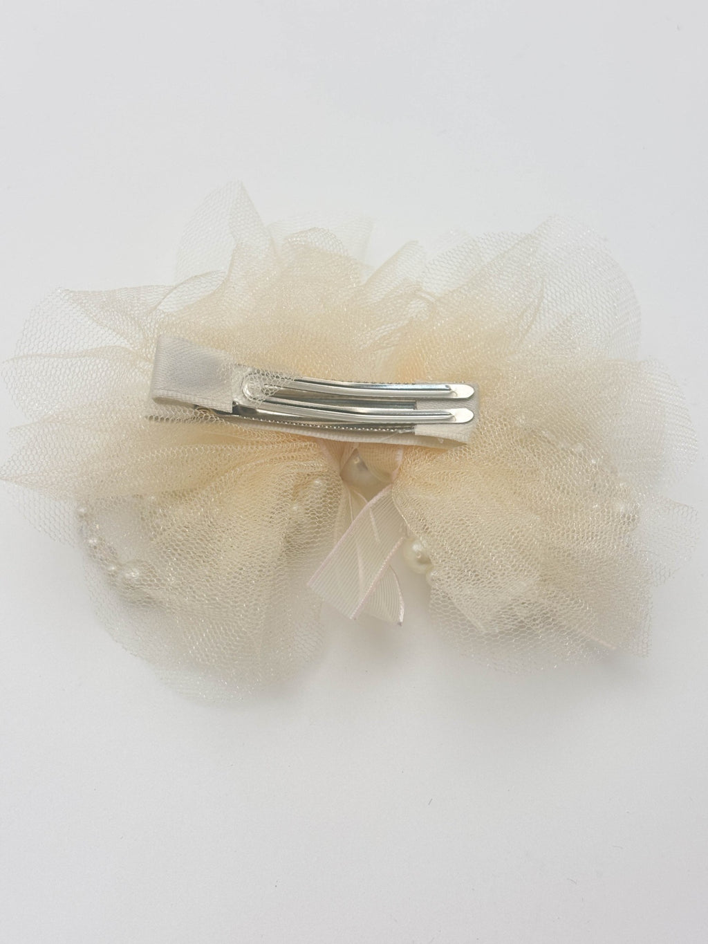 Blush Pearl Tulle Hair Clip | Petite & Posh