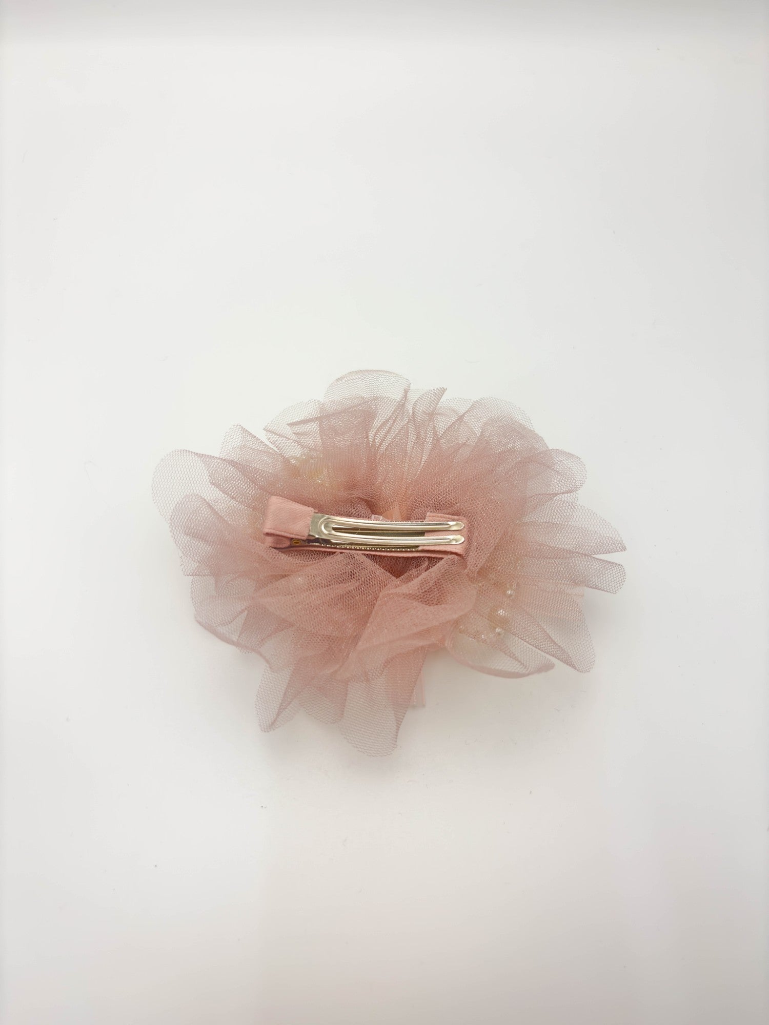 Blush Pearl Tulle Hair Clip | Petite & Posh