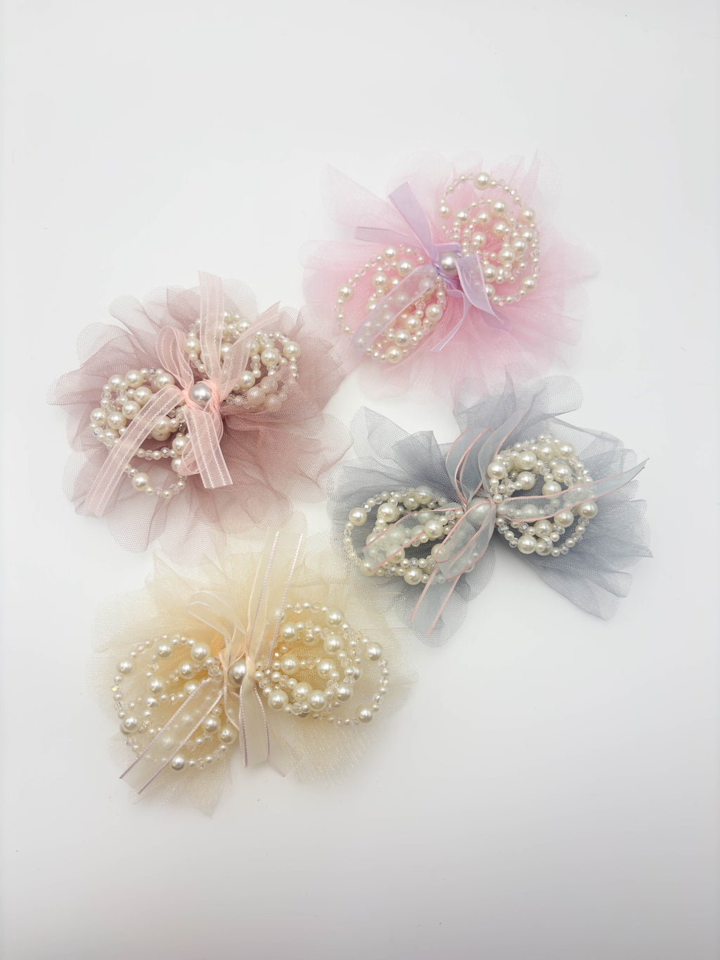 Blush Pearl Tulle Hair Clip | Petite & Posh