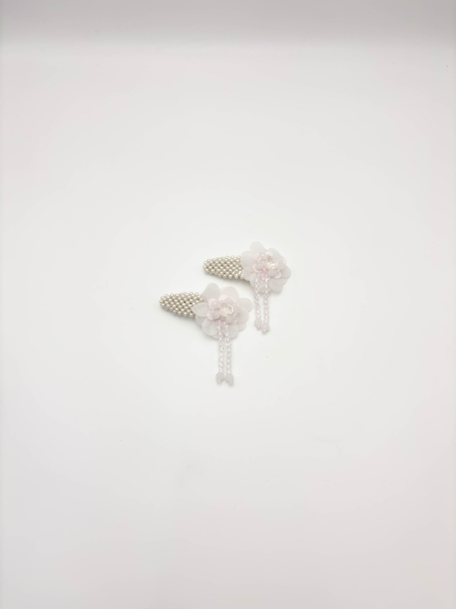 Pearl Bloom Floral Hair Clips