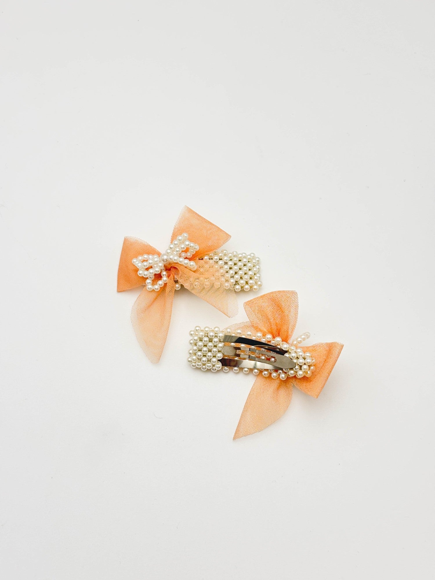 Pearl Bow Hair Clip