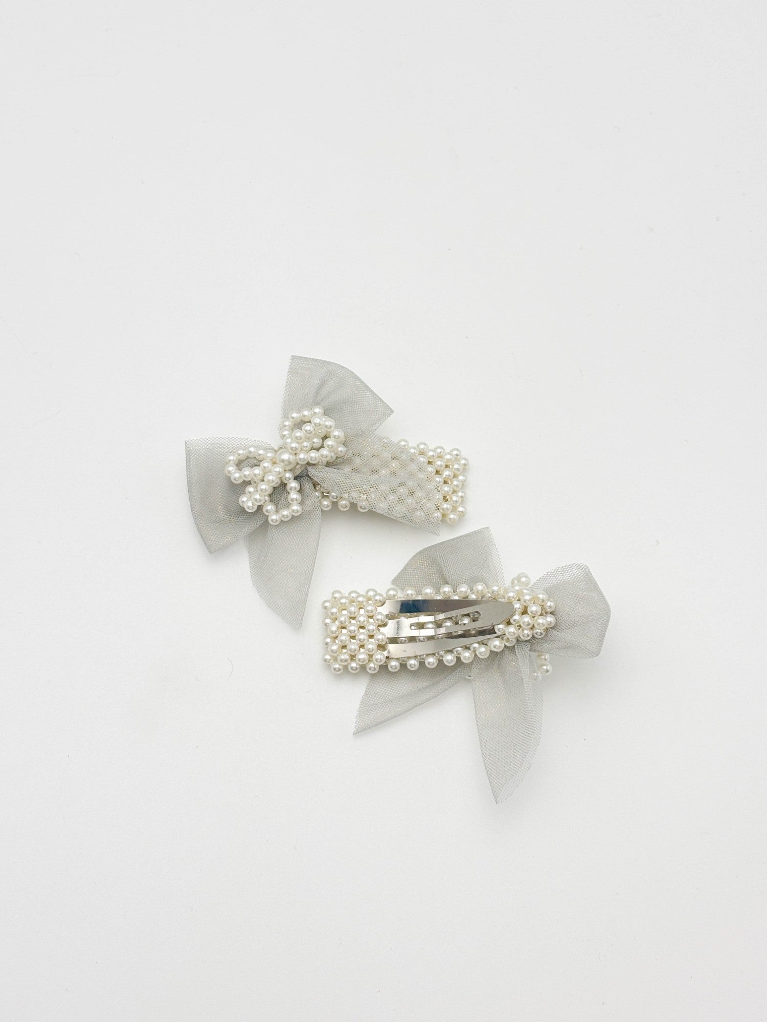 Pearl Bow Hair Clip