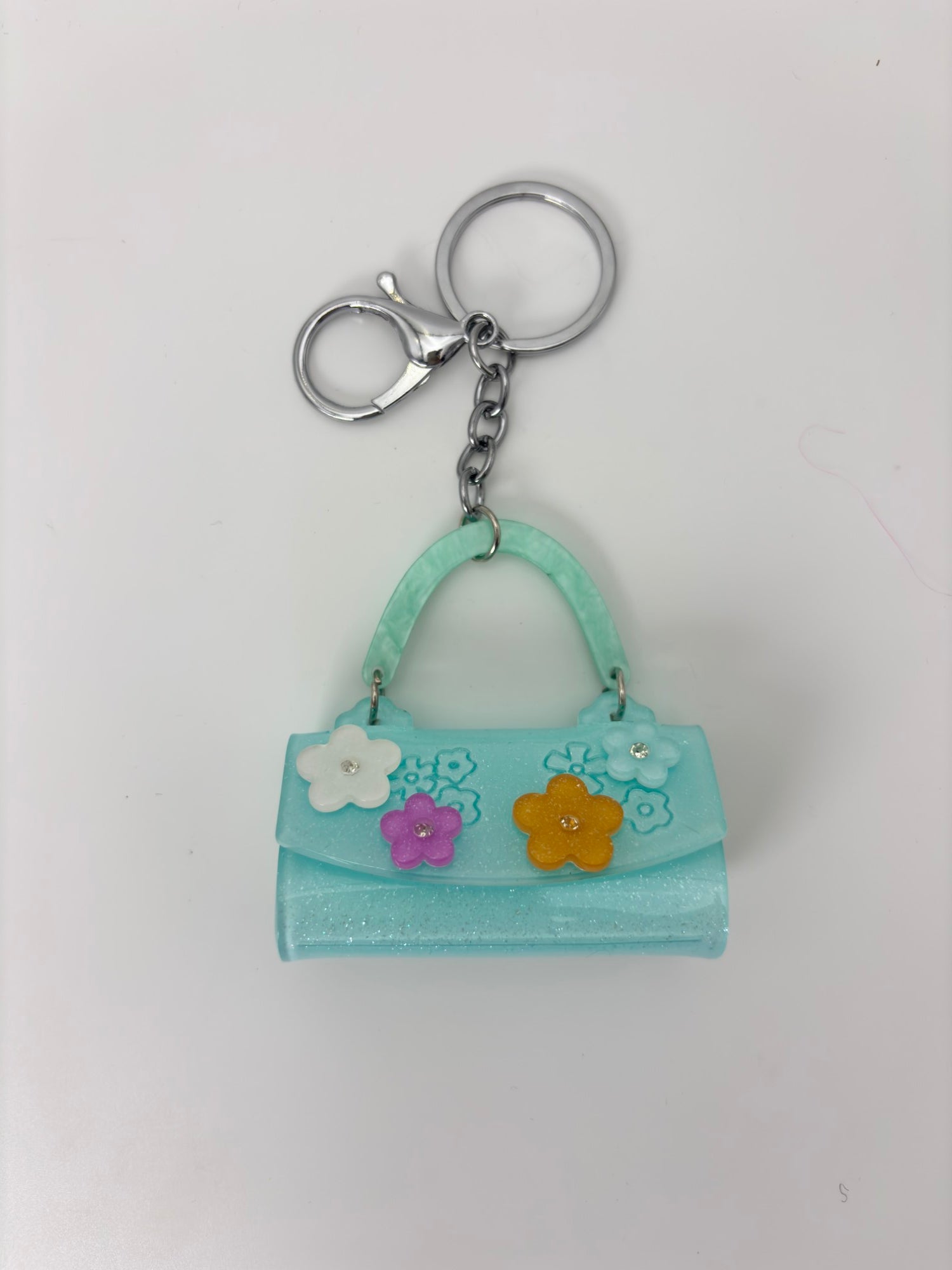 Cute Mini Flower Handbag Keychain – Aesthetic Gen-Z Bag Charm