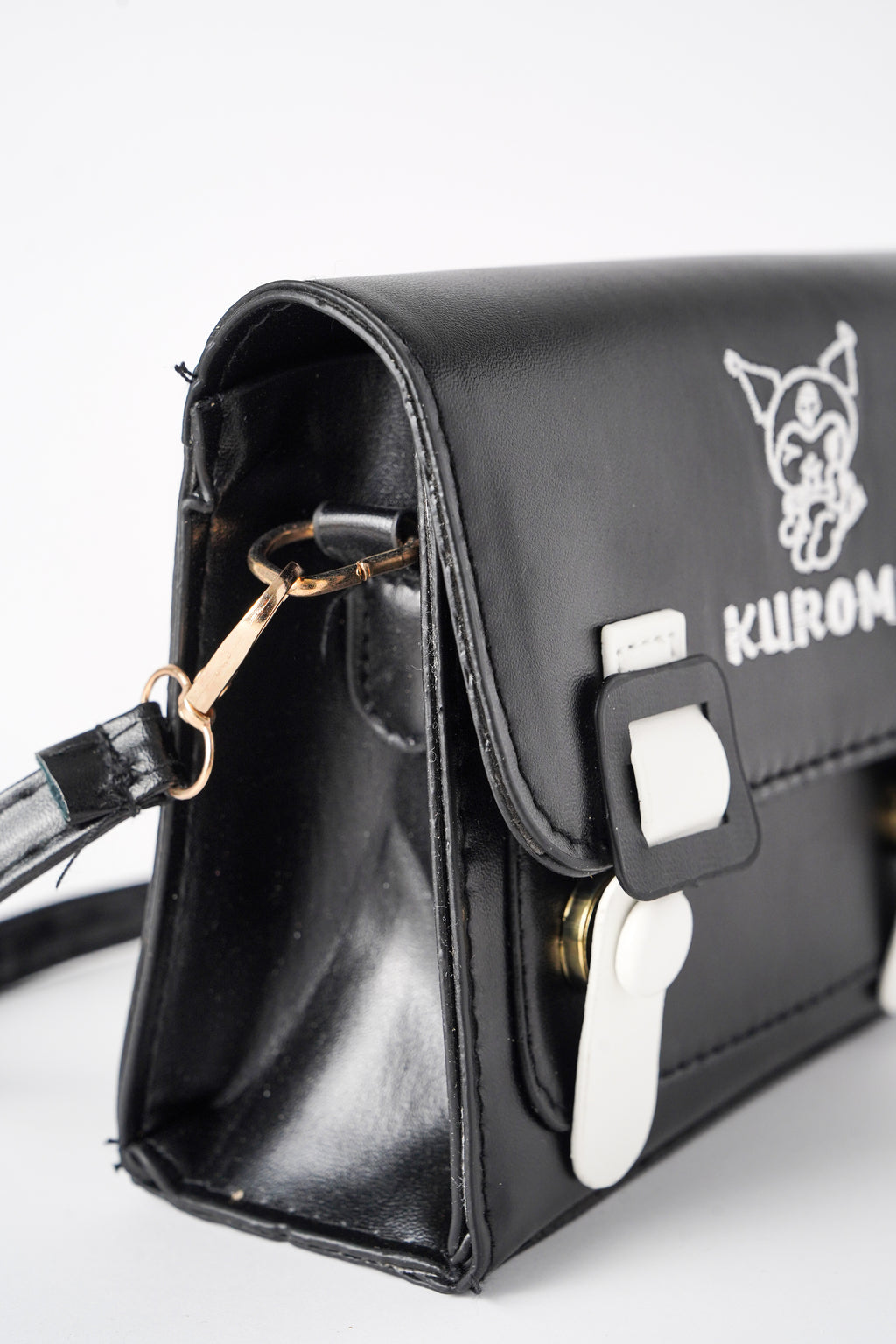 حقائب يد صغيرة أنيقة وصغيرة