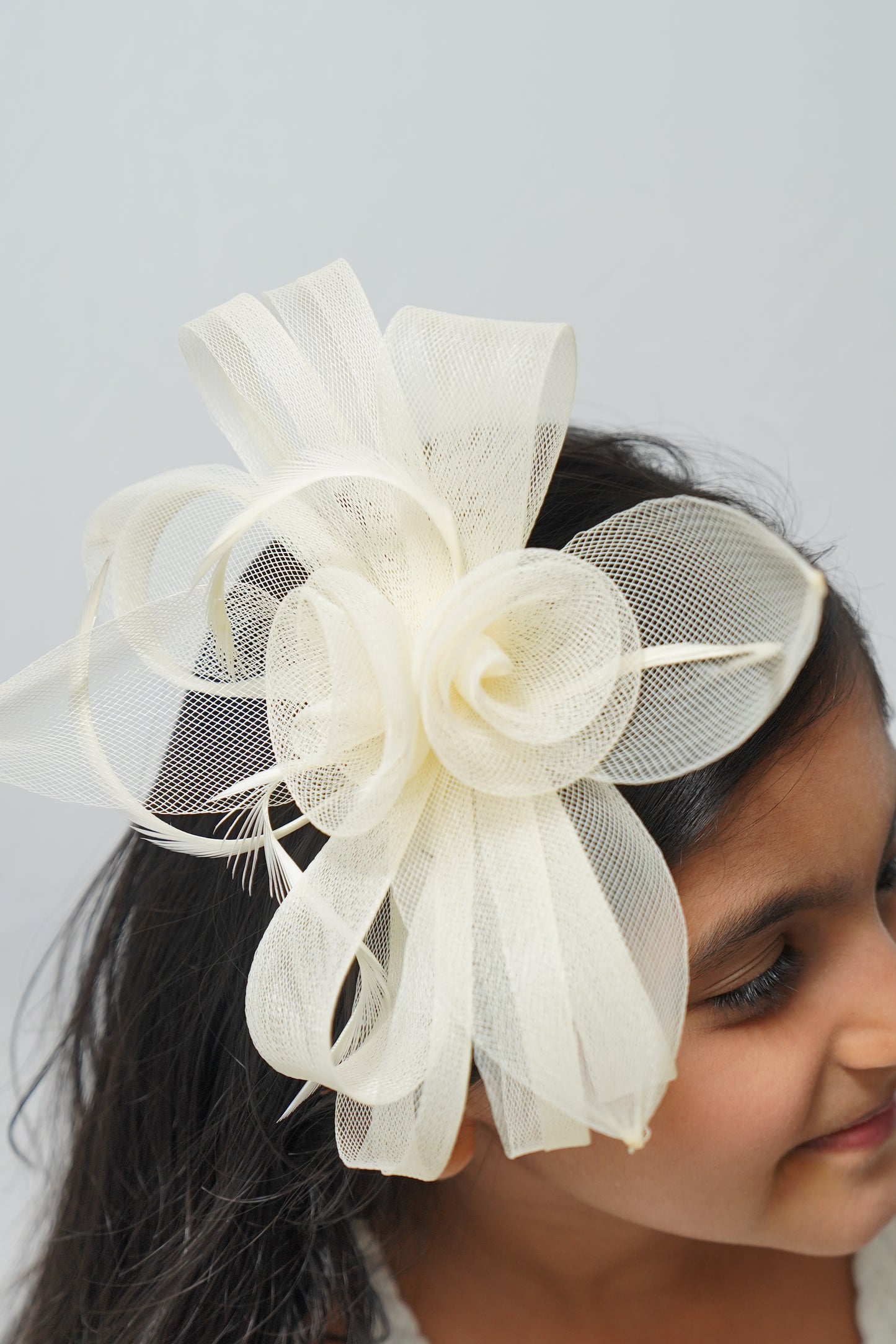 Elegant Mesh Rose Hair Fascinator