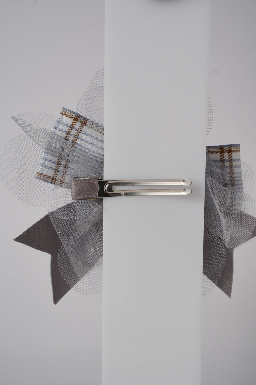 Pearl Bow Hair Clip with Tulle & Plaid Ribbon Elegant Party Accessory for Girls