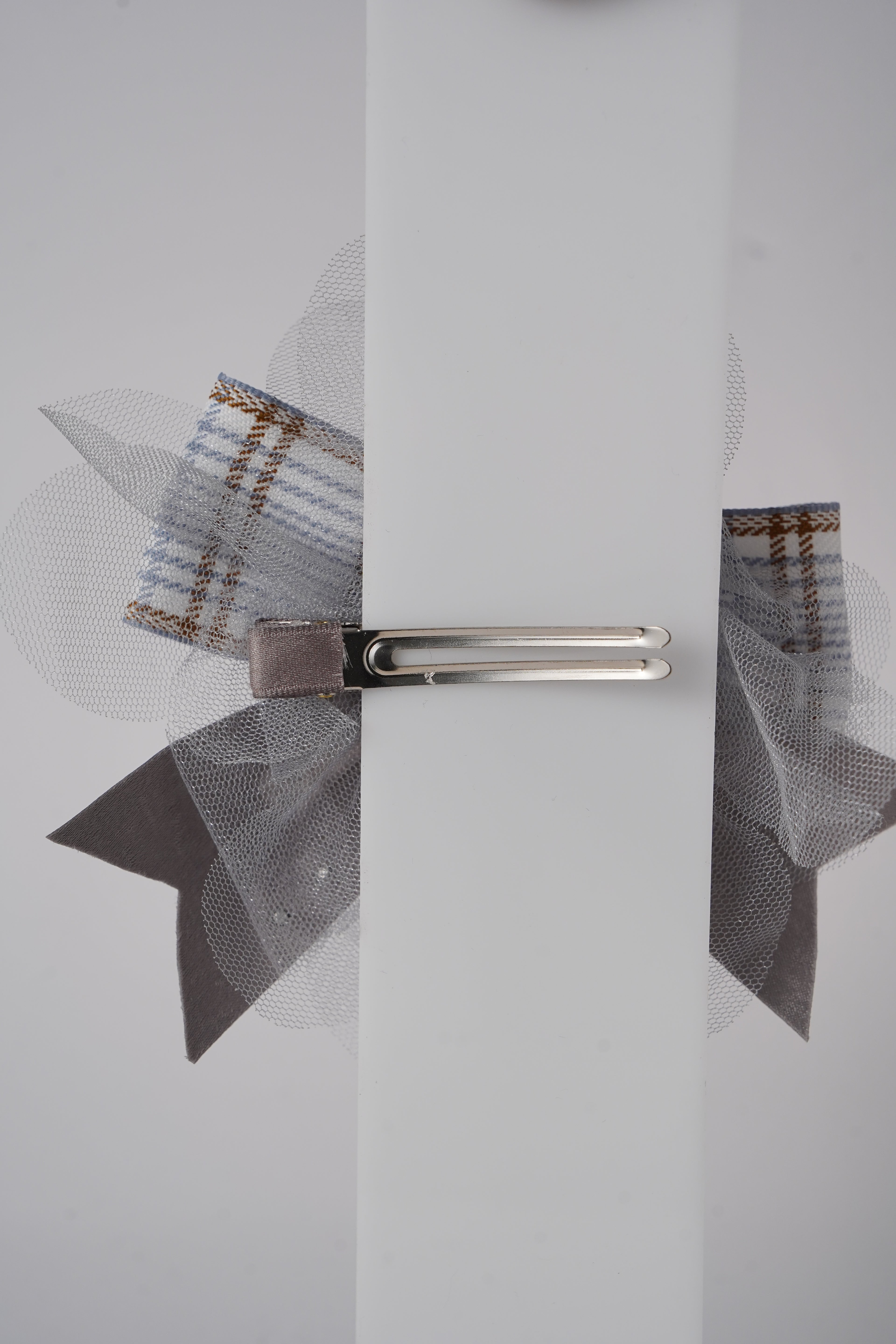 Pearl Bow Hair Clip with Tulle & Plaid Ribbon Elegant Party Accessory for Girls