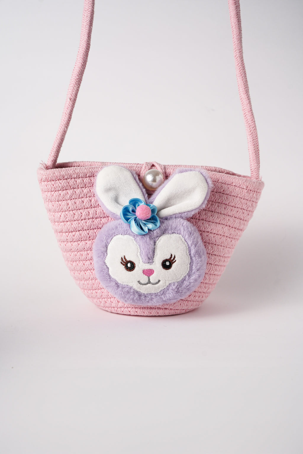 حبال منسوجة صغيرة وأنيقة