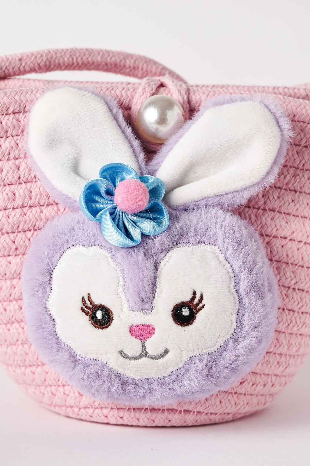 حبال منسوجة صغيرة وأنيقة