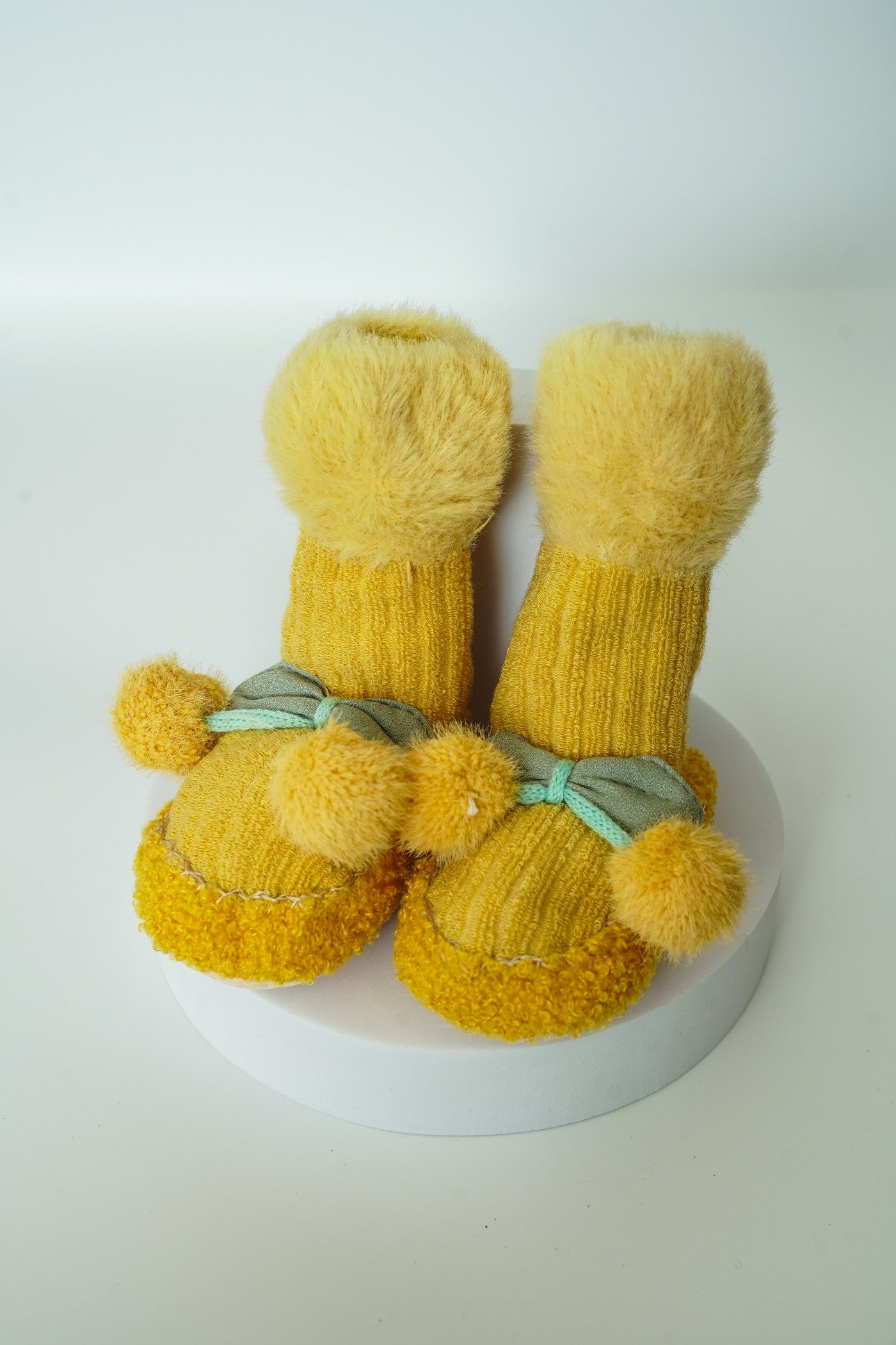Baby Pom Pom Winter Booties