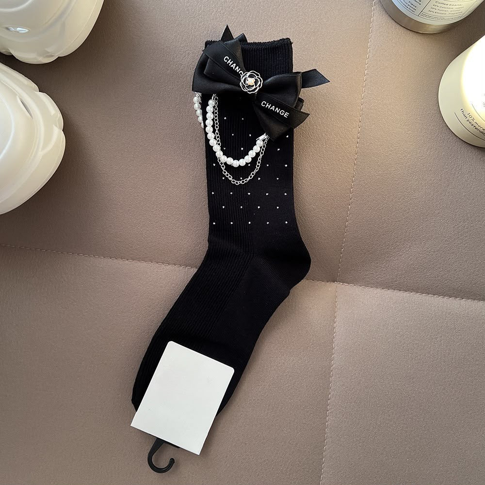Black ribbed socks with pearl danglers