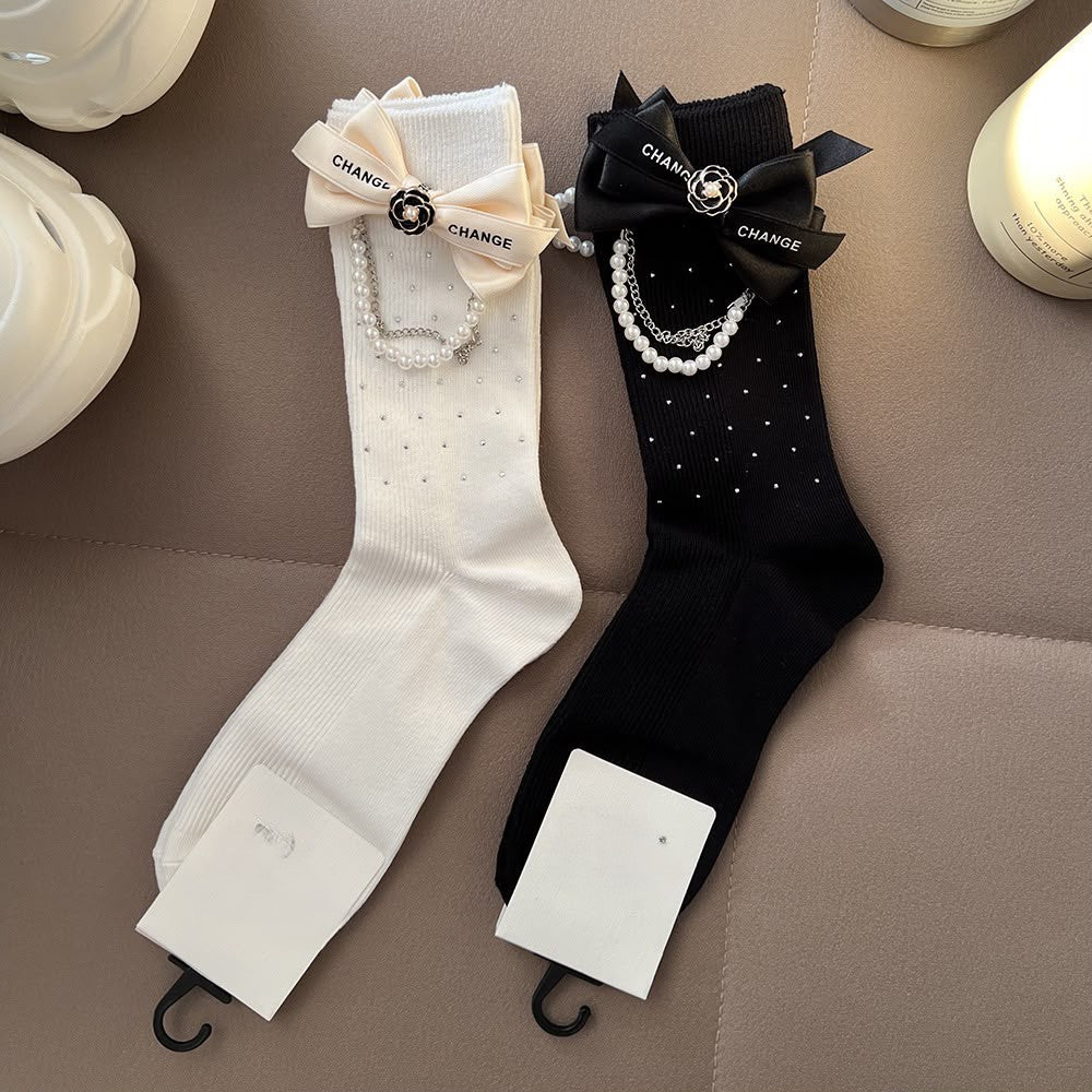 Black ribbed socks with pearl danglers