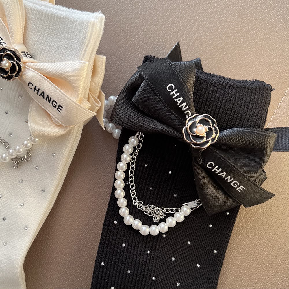 Black ribbed socks with pearl danglers