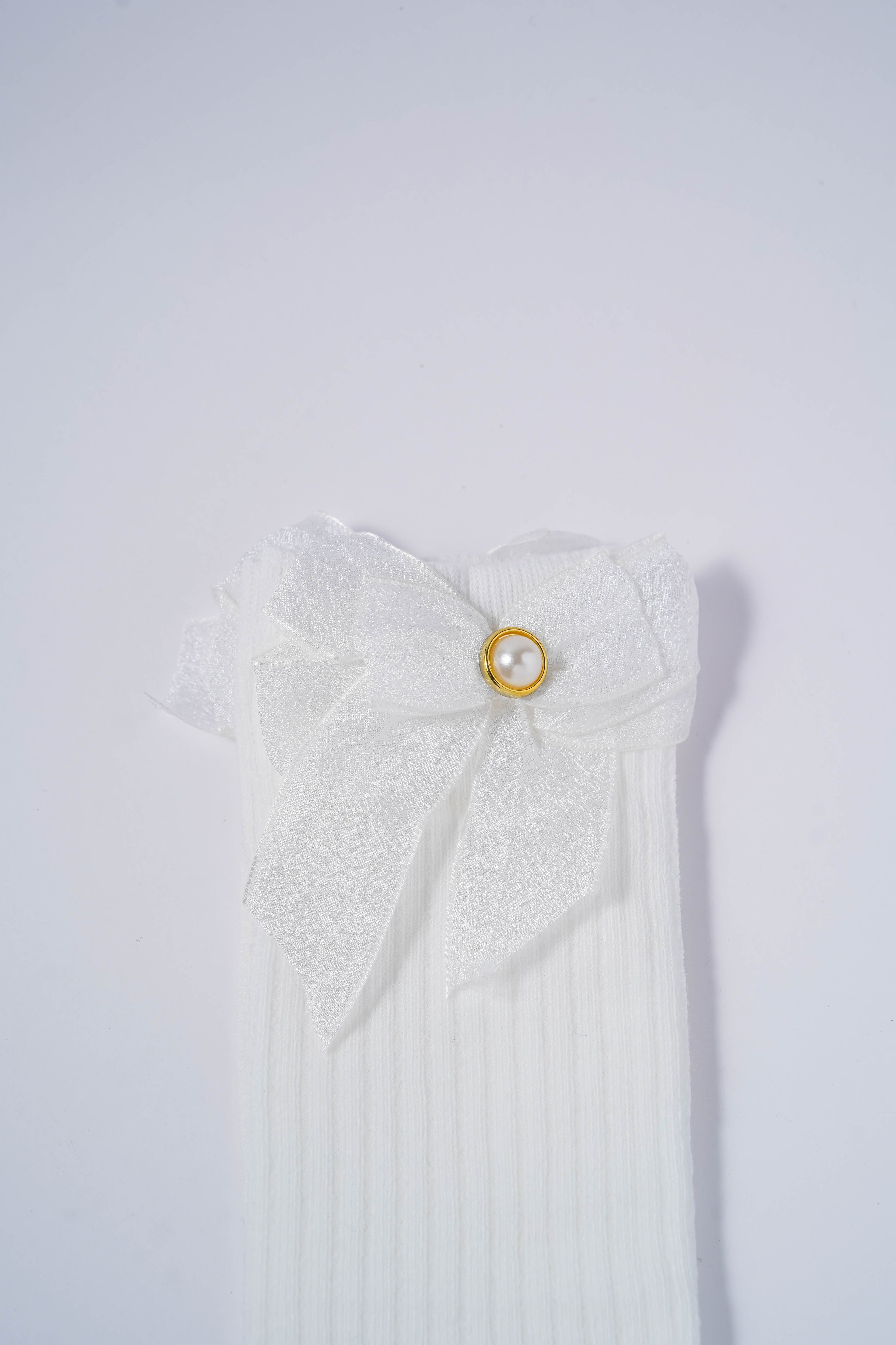 White Ribbed Socks with Metallic White Bow