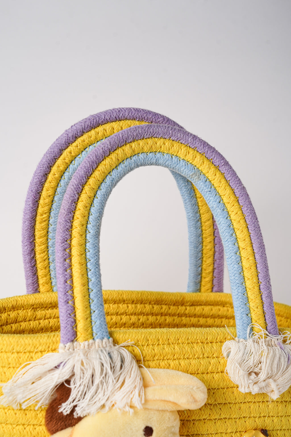 Woven tote basket