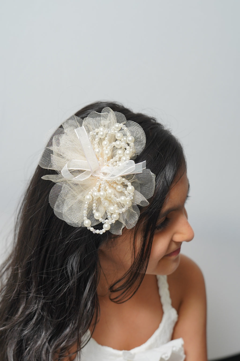 Elegant Tulle Hair Clip with Pearl Loops & Ribbon Bow Party & Wedding Hair Accessory