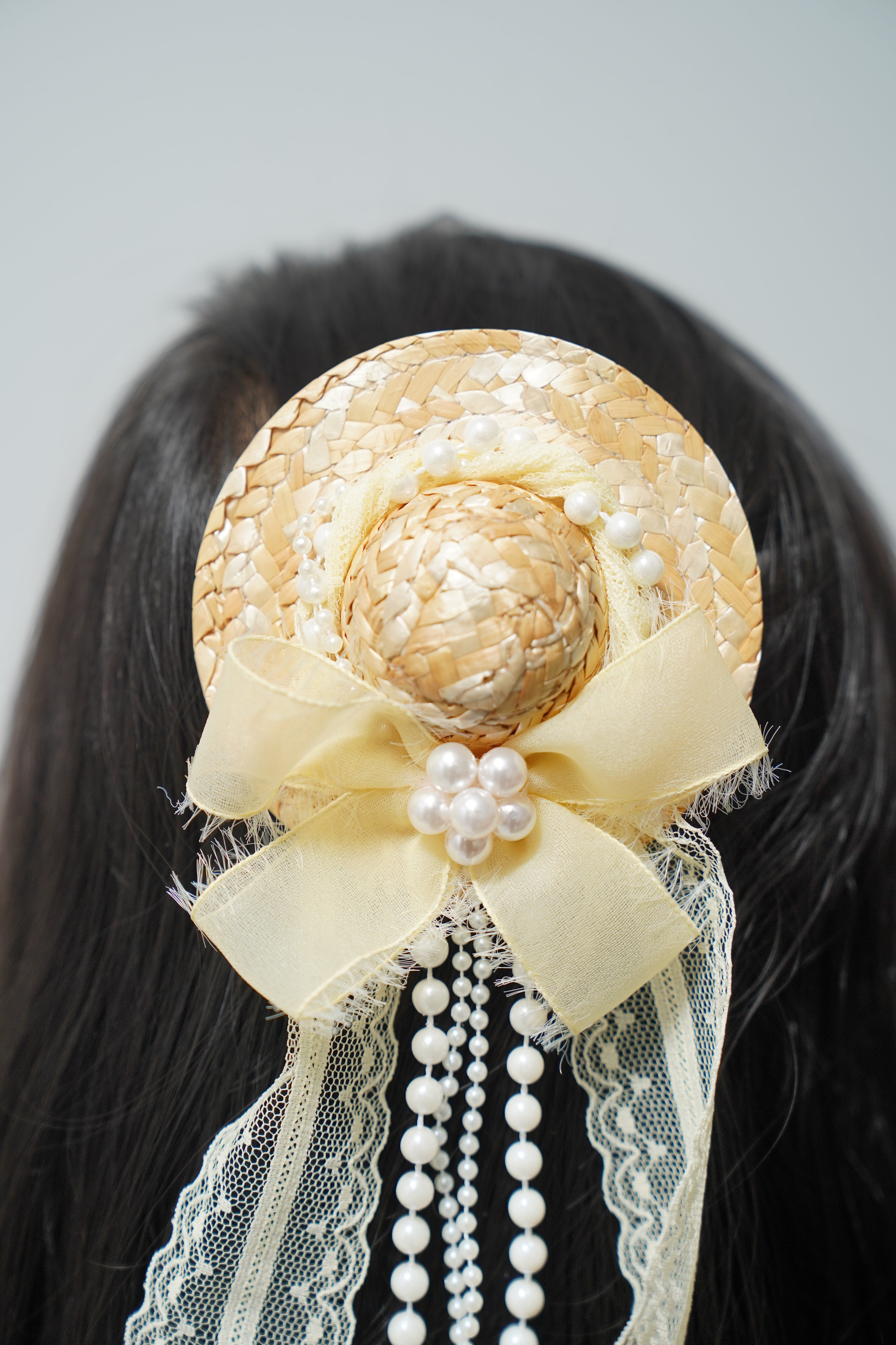 Vintage Mini Straw Hat Hair Clip with Lace, Pearls & Bow Cute Retro Hair Accessory
