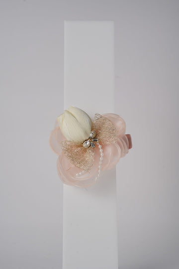 Floral Hairclip with Pearl & Crystal Embellishments Elegant Party Hair Accessory for Girls